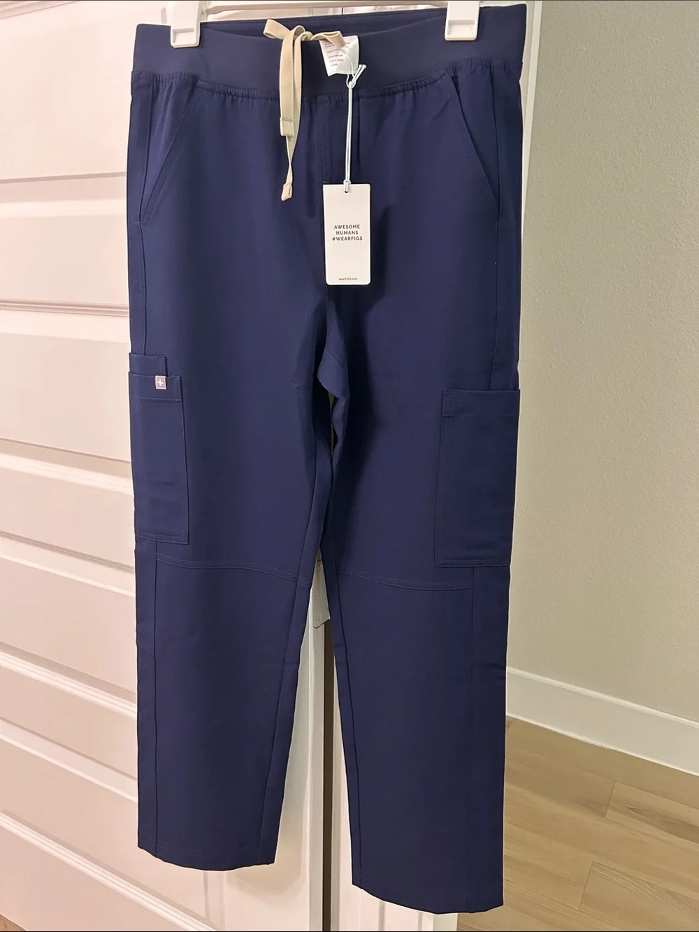 FIGS Axim Men's Navy Cargo Scrub Pants SML Short